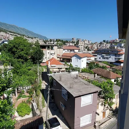 Casa Italia 2 *